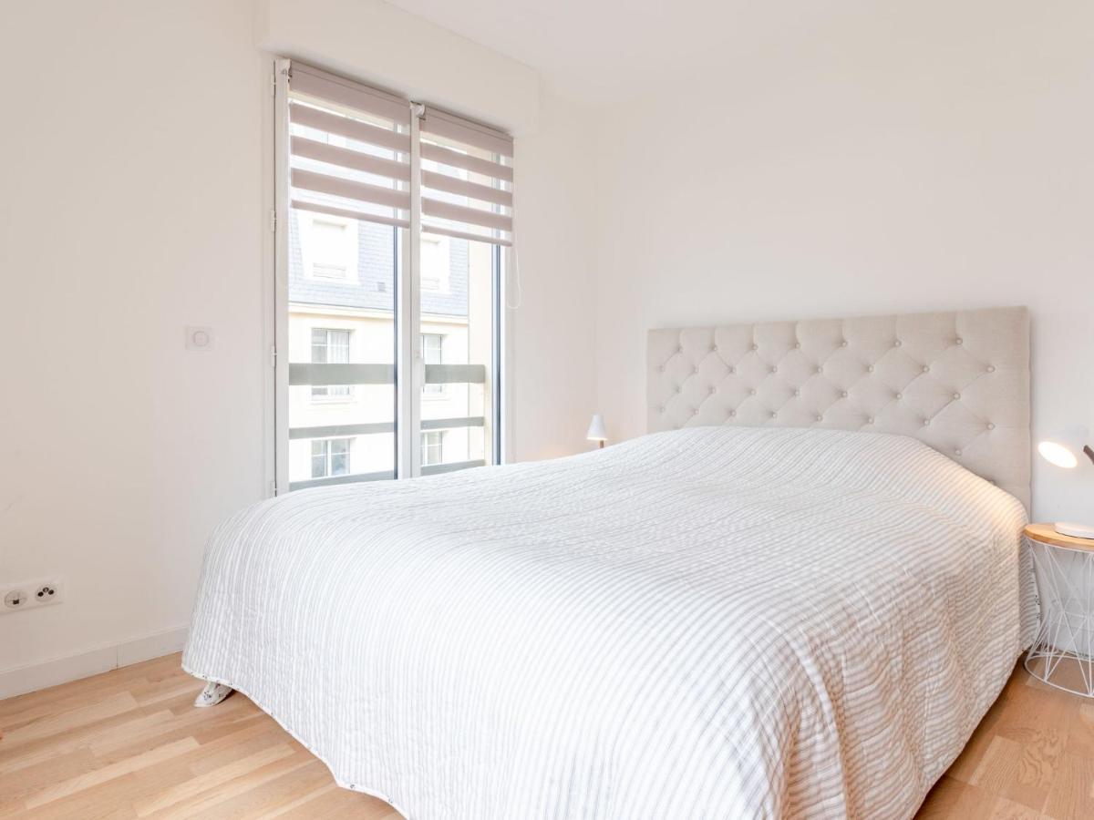 Apartment Les Arts-1 By Interhome โดวีลล์ ภายนอก รูปภาพ