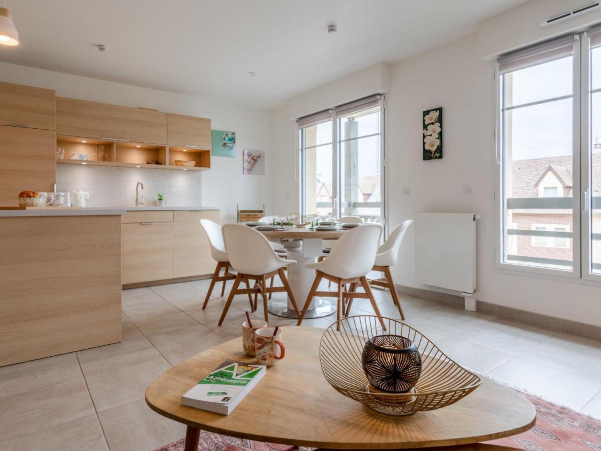 Apartment Les Arts-1 By Interhome โดวีลล์ ภายนอก รูปภาพ