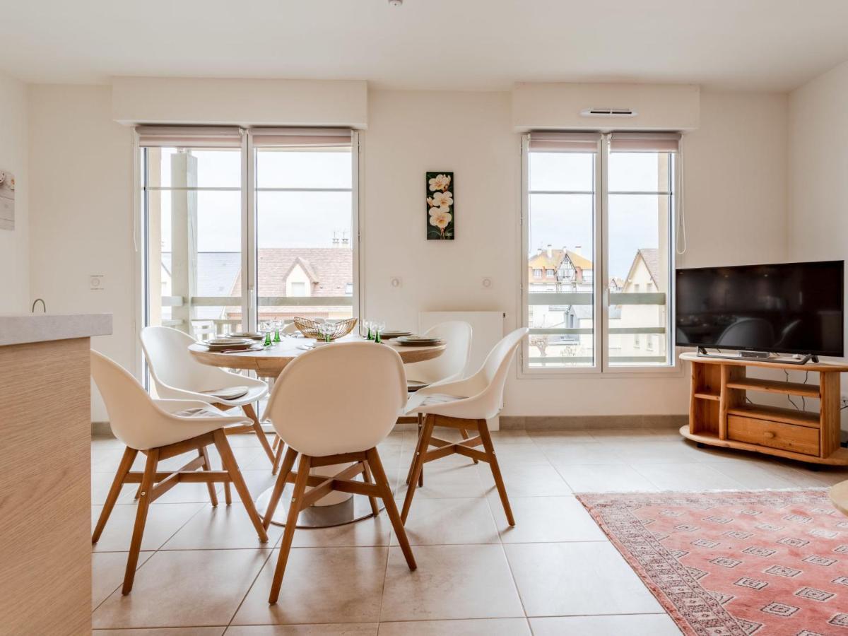 Apartment Les Arts-1 By Interhome โดวีลล์ ภายนอก รูปภาพ