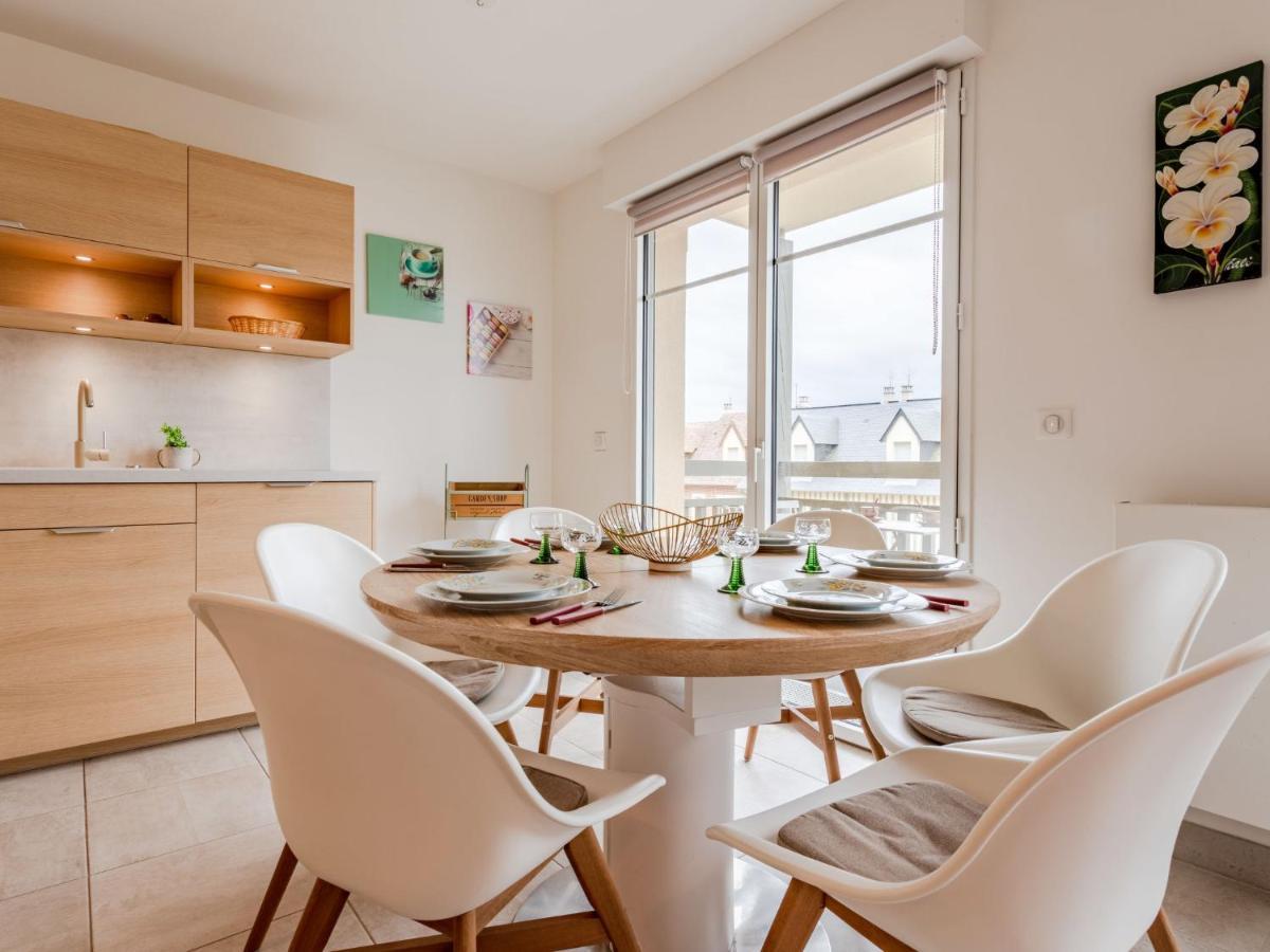 Apartment Les Arts-1 By Interhome โดวีลล์ ภายนอก รูปภาพ