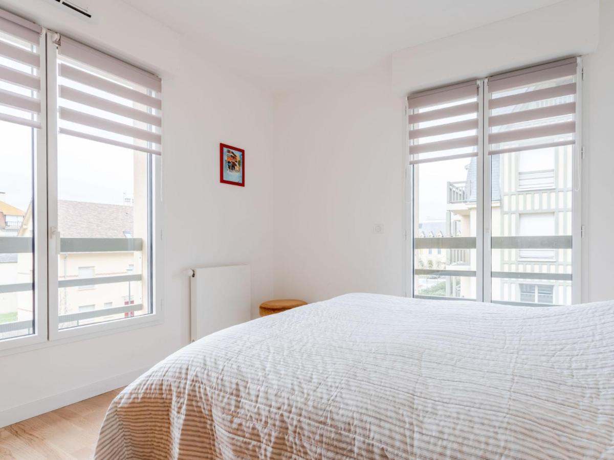 Apartment Les Arts-1 By Interhome โดวีลล์ ภายนอก รูปภาพ